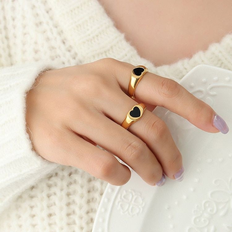 Anillo de corazón con piedra