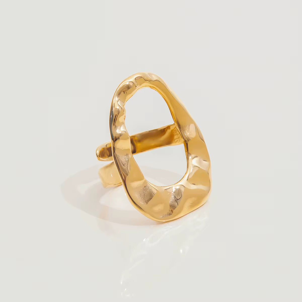 Cecilia Ring