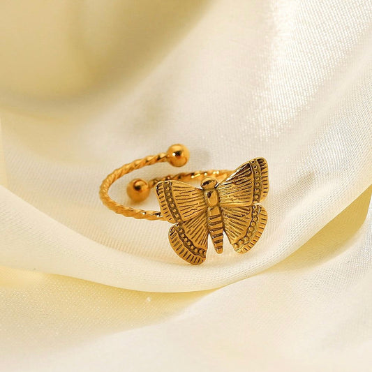 Anillo de mariposa