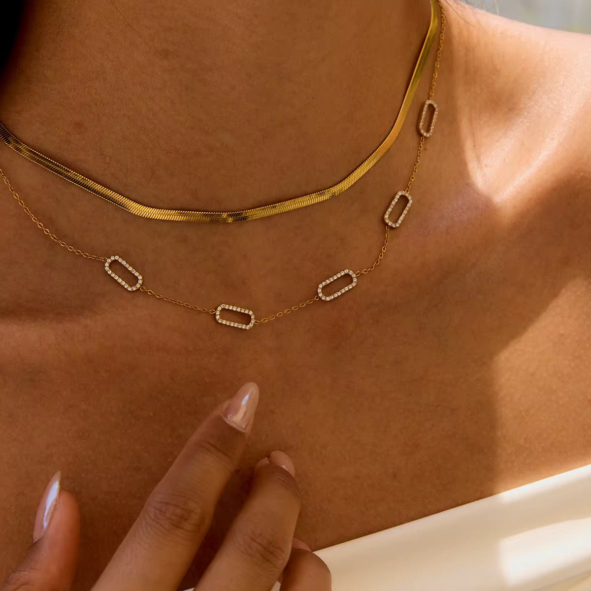 Abril Necklace