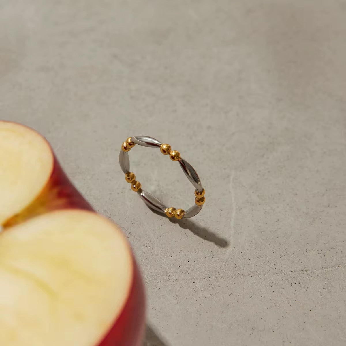 Minimalist Ring