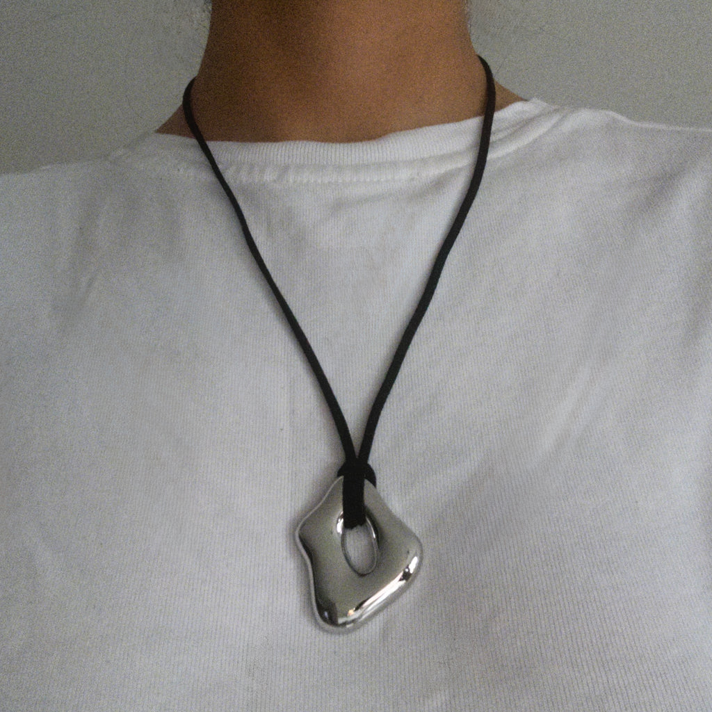 Camelia Necklace